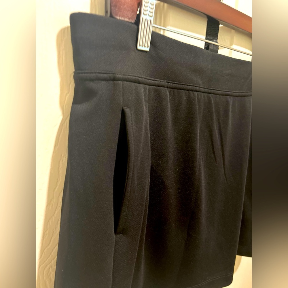 ⛳️CALLAWAY⛳️ NWOT - Black Skort! Size - Large and Very Comfy!